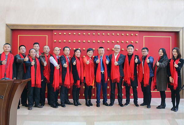 Lễ niêm yết và rung chuông của Optoray trên Hội đồng thứ ba mới được tổ chức tại Jinglong